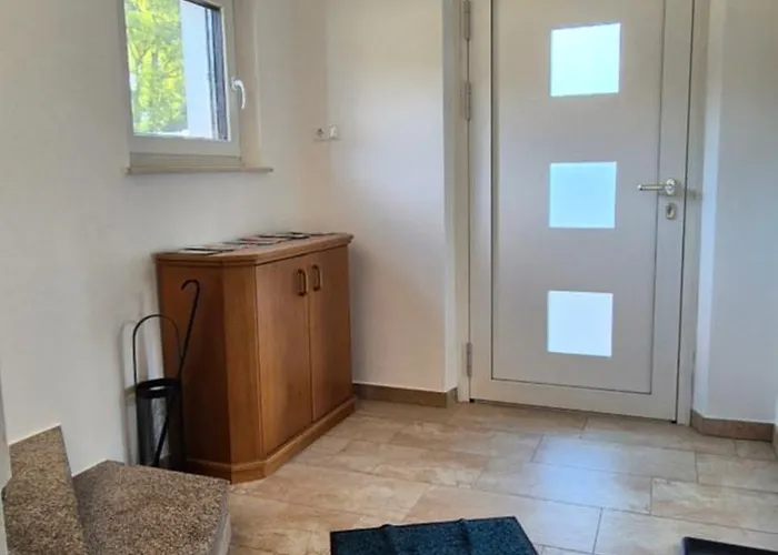 Haeuschen Vor Moosburg, Ahapartement