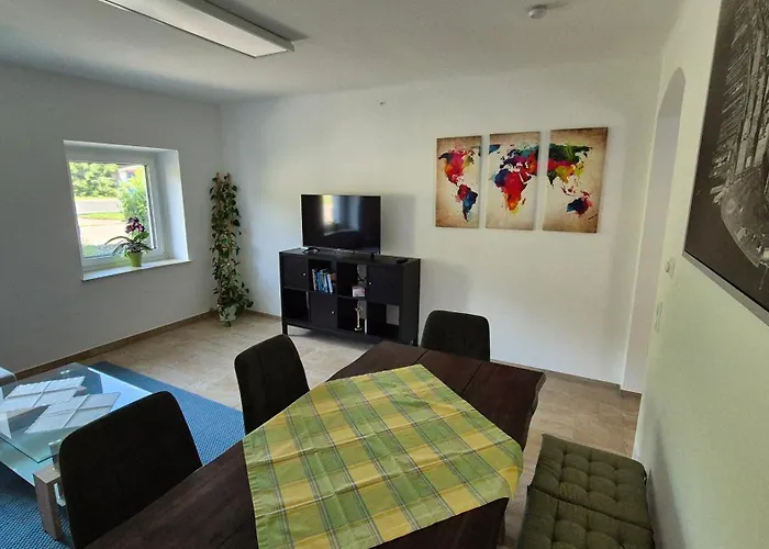 Haeuschen Vor Moosburg, Ahapartement Apartamento Ratzenegg